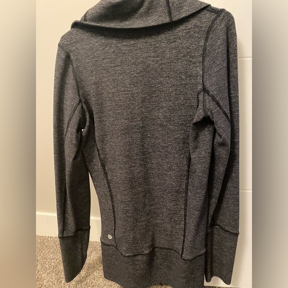 Lululemon Jacket Yoga Running Black Wee Stripe Heathered in Grey, - Picture 3 of 3